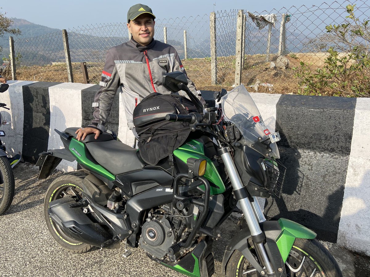 Praksbikersgui1's tweet photo. Pune Ride is on. I reached Pune today and going to explore Pune City. Thank You Guys for joining me.
@BajajDominar @RynoxGears
#dominar400 #dominar #dominarmodified #bajajdominar #dominar2019 #rynoxgears #rynox #rynoxjacket #adidascap #pune #punekar #punecity #punefood https://t.co/KbIrVGvSou
