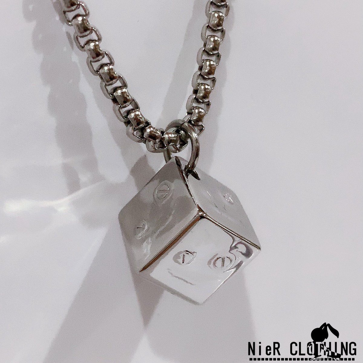 NieR_tokyo's tweet photo. 🎁本日〆切プレゼント企画🎁

【CUBE FACE NECKLACE】

🎁5名様にプレゼント🎁

◼応募方法
フォロー(@NieR_tokyo) &amp; RT
◼締切〆  本日24時

※鍵垢の方も対象内です。
是非ご参加ください🙇‍♂️🙇‍♀️ https://t.co/cDN7UWYw4N