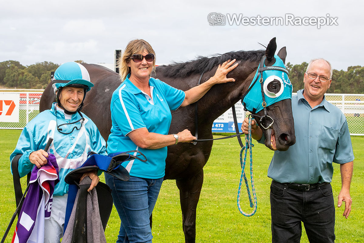 WesternRacepix's tweet photo. BENTLEY'S BROTHER - Albany Sun 10th January 
@AlbanyRacing #WesternRacepix #FitzpatrickPlateDay #AmazingAlbany https://t.co/QXmP53CZQ8