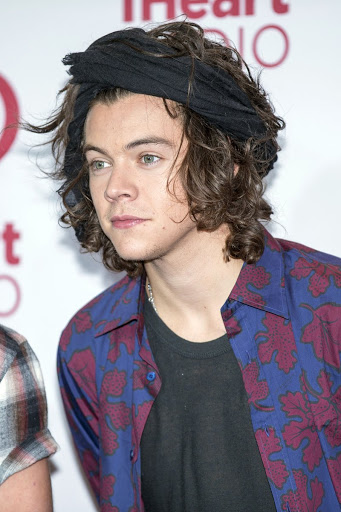 bandana Harry Styles~a thread