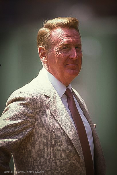DodgersArchive's tweet photo. RT if you've been thinking about Vin this week. 

(We love you @TheVinScully.) https://t.co/NiGy83RbTQ