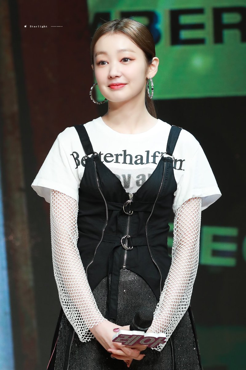 200519 막내? 아니 맏언니예요
#SECRET_NUMBER #시크릿넘버 #LÉA #레아