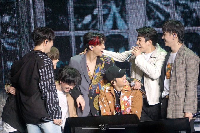 MTMCMXCV's tweet photo. 💚 #GOT7FOREVER https://t.co/WJJb7qOqhW