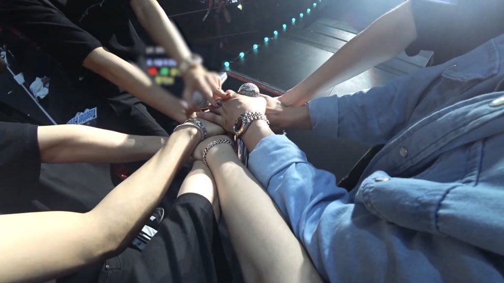 MTMCMXCV's tweet photo. 💚 #GOT7FOREVER https://t.co/WJJb7qOqhW