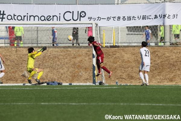 gekisaka's tweet photo. 【写真特集】四国学院大が順天堂大に2度のリード…FW久保田のヘディング弾にMF岡田が左足一閃!(8枚) https://t.co/TSExNfz5U0 #gekisaka https://t.co/g1P2PEBvKU