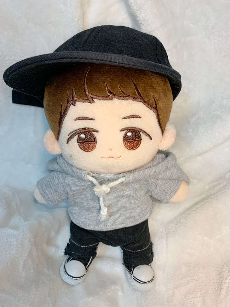 cloudbearbear's tweet photo. 솜석형 완성작

양석형이 맞는데 아닌거 같은건 내가 김대명 닮게 못그려서..
그래도 귀여운건 닮았어 https://t.co/ypoi9MpTgH