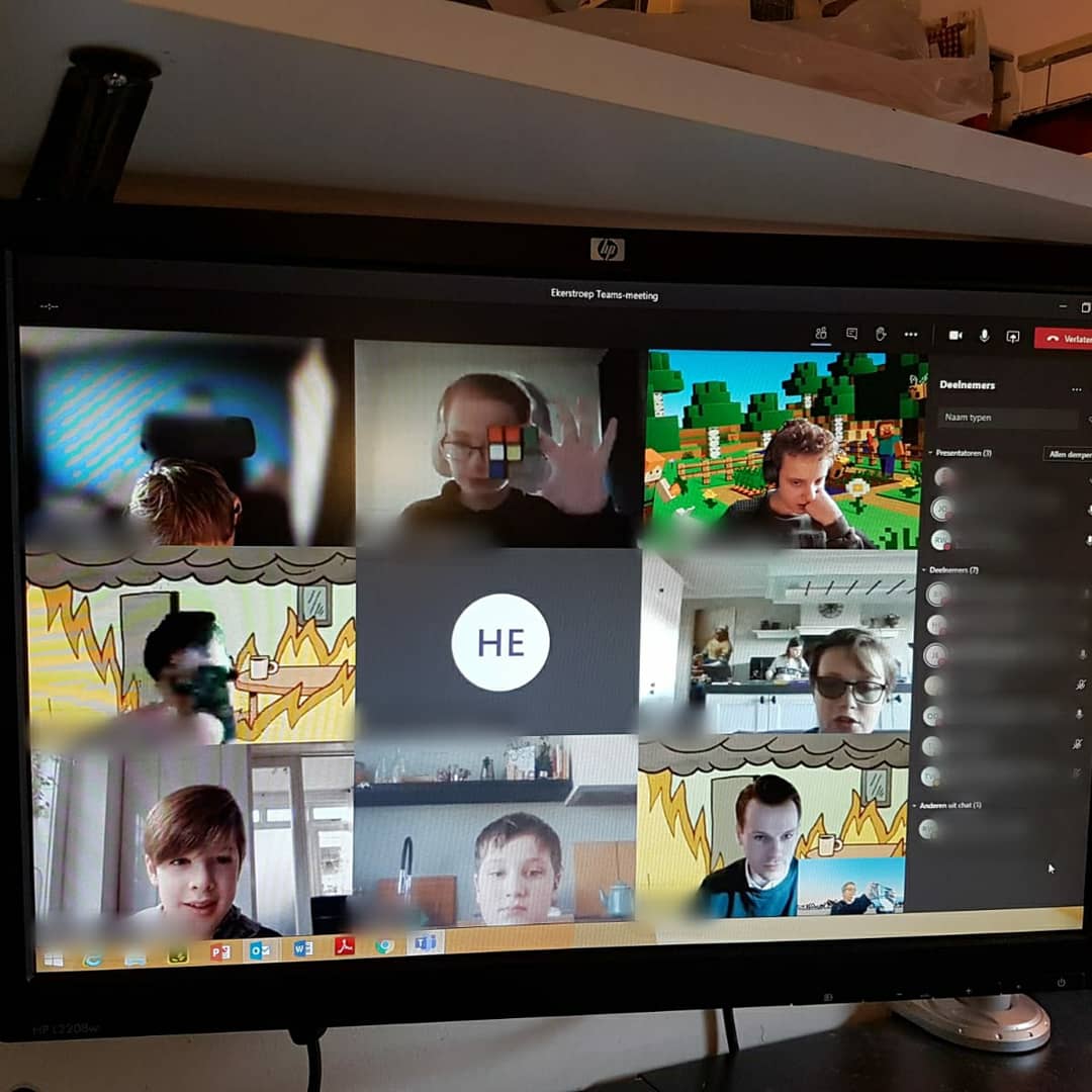 sw3lbp's tweet image. Gisteren zou het scoutingseizoen weer beginnen, maar vanwege de lockdown hebben we geen opkomsten. Onder andere de #Gaaientroep, #Ekerstroep en #EA595 hielden een digitale opkomst. De rest heeft zich bezig kunnen houden met de #ikscoutthuisJachthoorn die via de mail verstuurd is.