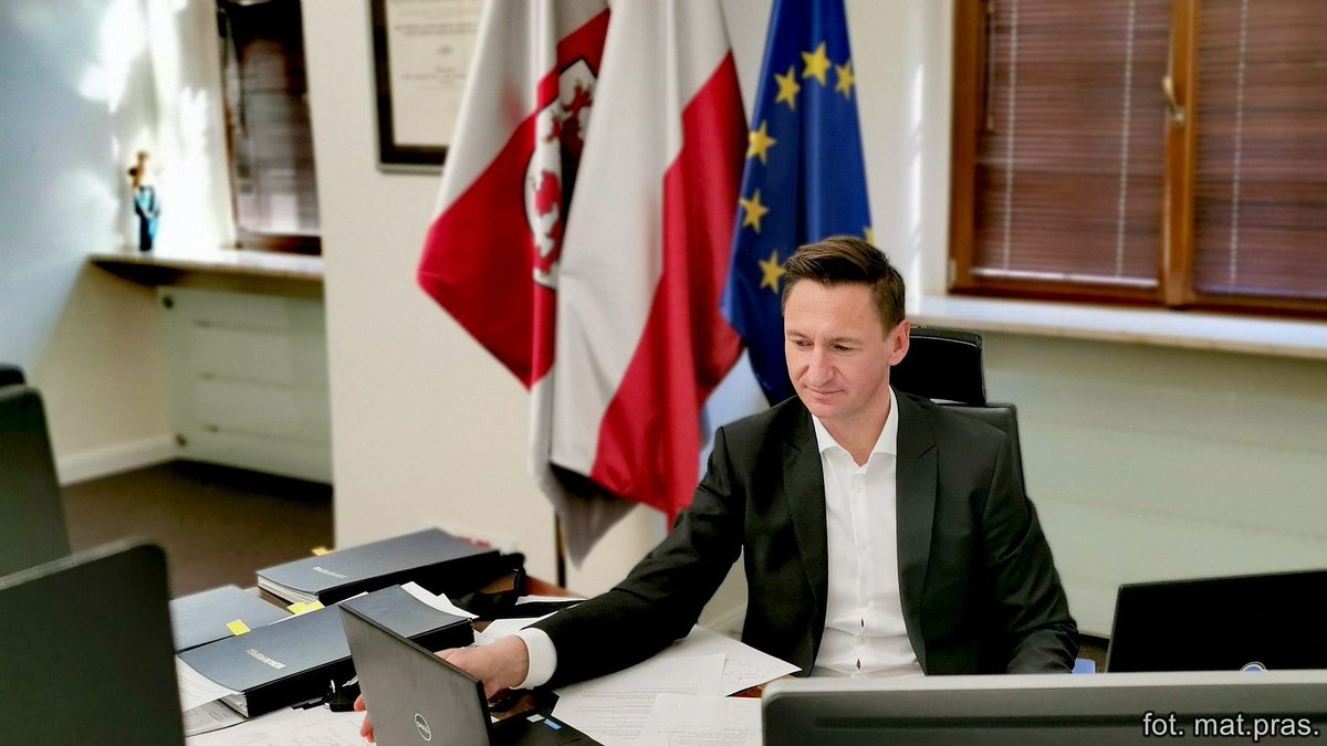 rzeczpospolita's tweet image. 🔴 TYLKO U NAS: @OGeblewicz, marszałek województwa zachodniopomorskiego: Miliard tylko dla górskich gmin to psucie państwa

regiony.rp.pl/dyskusje/34374…