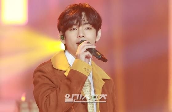 taehyung pics (@taehyvngpics) on Twitter photo 