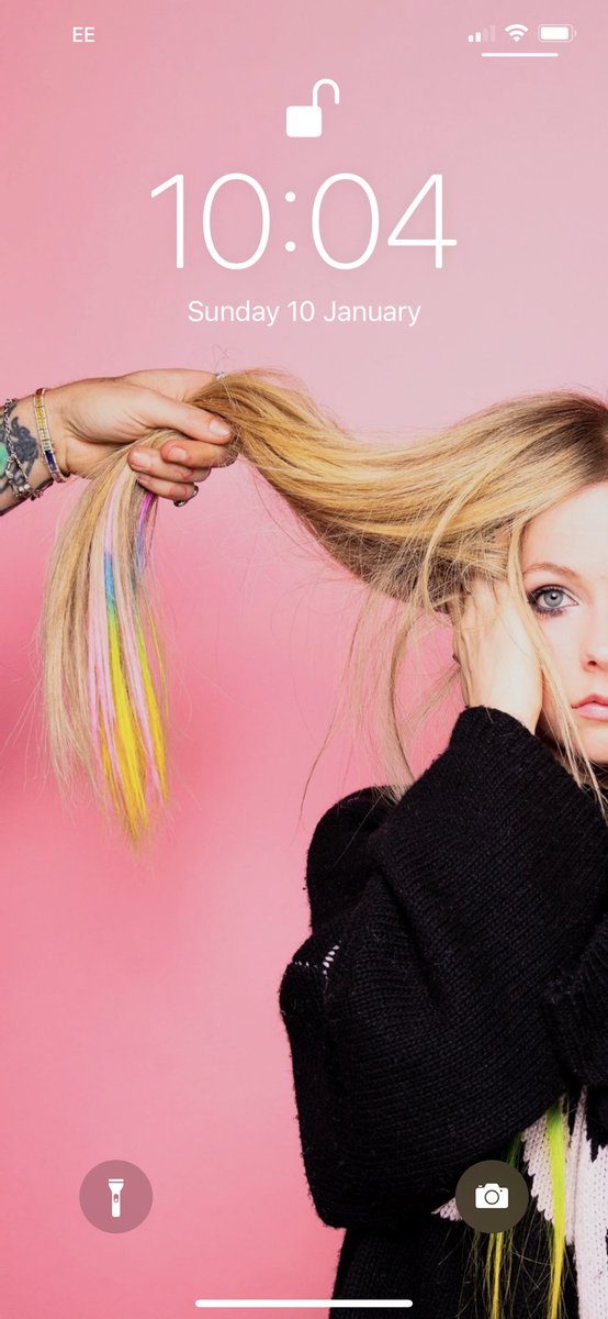 00mkelse's tweet photo. @untdforavril I new exactly what I’d do with this picture when I saw it!! https://t.co/OwZH3pjXED