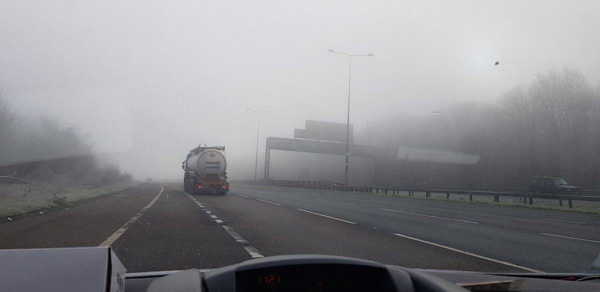 suzysmusicworld's tweet photo. Went out for a little drive today to get out the house and couldnt believe how foggy it was

Glad I wasnt the one driving lol

#suzytheexplorer #travel #tblogger #fog #englishweather #gettingout #goingforadrive #kent #kentroads https://t.co/32BE5Nvhbp