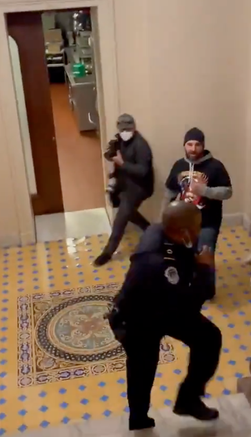 CAPITOL RIOT ARREST UPDATE:Iowa man who was videeotaped chasing a cop up the steps has been booked on 5 federal charges. https://nypost.com/2021/01/09/iowa-man-seen-chasing-cop-in-capitol-riot-video-arrested/