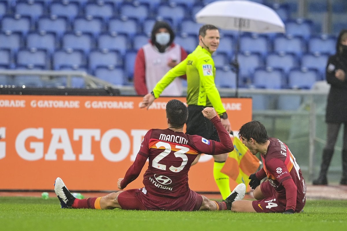 OfficialRoma_ID's tweet photo. DAJE! 🟨🟧🟥
 
#ASRoma #RomaInter https://t.co/bI3Ig4RaAO