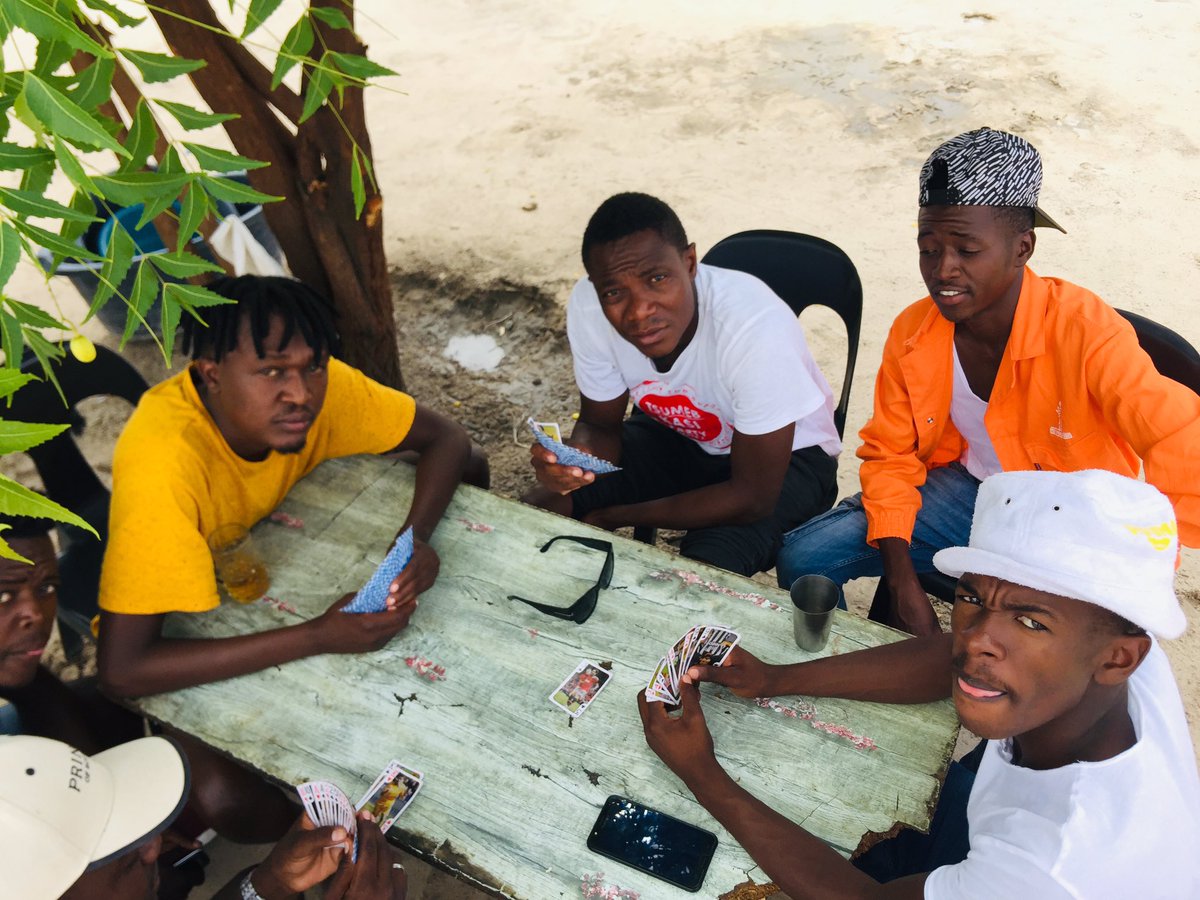 ExitRockaz's tweet photo. Keep rolling your 🎲 If the risk is high, the reward is high...Life is like a dice, so believe in the ones you’re rolling with @manxebe___ @samuele_ngodji #ExitQonjaProject #Forever https://t.co/cD13vqVk2j