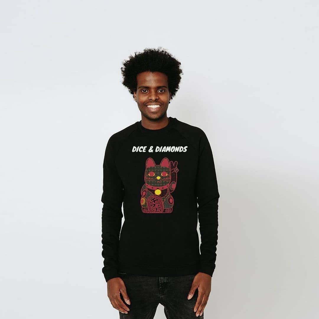 Droppboxuk's tweet photo. Head over to @dice_and_diamonds. They have an amazing range of clothing for men and women. 100% organic or recycled material used. 

#savetheplanet #ecofriendly #clothingbrand  #urban #style #outfit #beach #ecofriendlyproducts #savetheworld #savethebees
https://t.co/UcgAroOITx https://t.co/kaA4nMJwdo