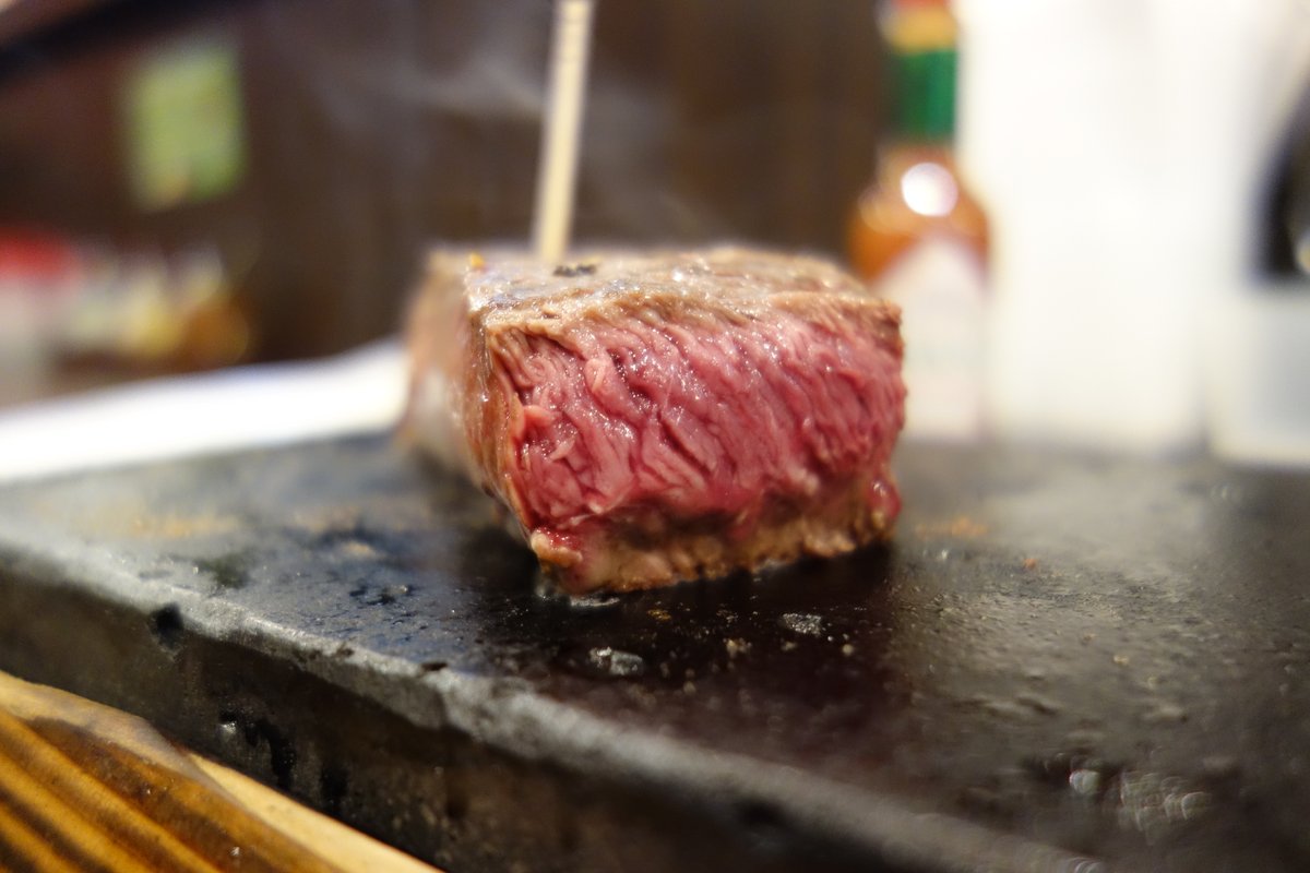 BellyTokyo's tweet photo. 150グラムの変更は悲しかったがコロナに負けるなやっぱりステーキ！When in Okinawa you MUST visit a local Yappari Steak branch!  Delicious tender steak set starts from 1,000 yen.

https://t.co/k344gwWznG

#やっぱりステーキ #沖縄 #那覇 #松山 #カクテルプラザ #若狭 #naha #うちなんちゅ https://t.co/ALPussUKnV