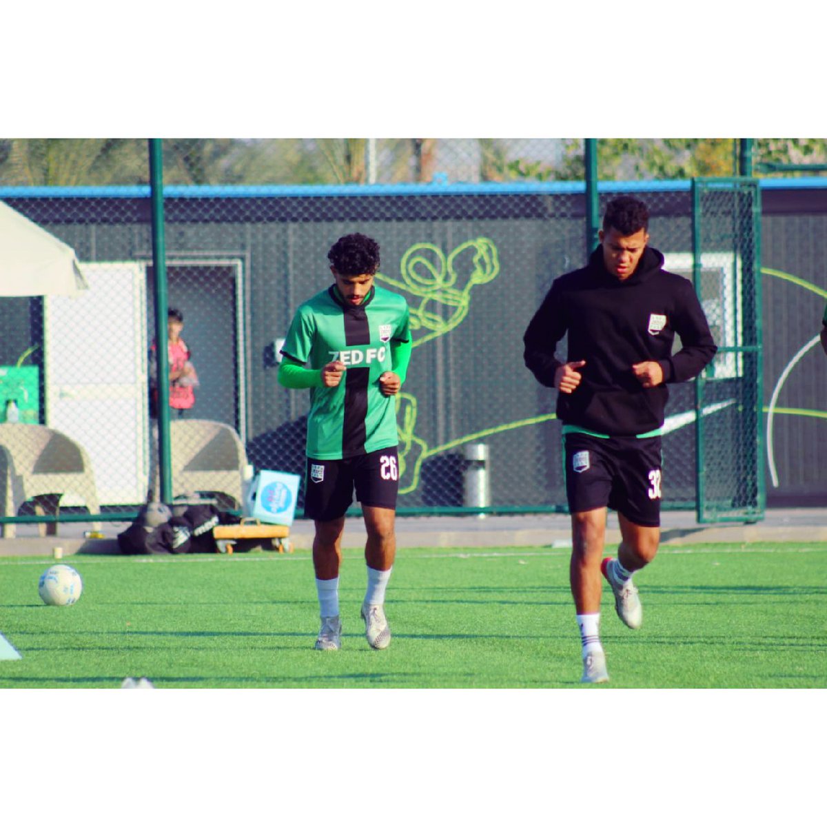 "هما مش شايفين التعب اللى جواك ، هما شايفين انك اتغيرت بس .♥️🤚🏻