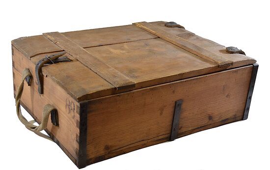  @militaryhistori spoke of the humble WW2 German 7.92mm ammo box yesterday. Heer’s a thread;The ‘Patronenkasten 88’ came in 2 types. Zinc lined with metal fittings & a simplified version with leather fittings & webbing handles. 1)