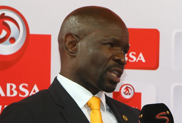BigWordKomphela's tweet photo. Am I surprised Kaizer Chiefs is 14th?

Look Rob, when your tenant says the roof is leaking, you don't go in &amp; paint the house. Painting makes a 51-year old house looks good for a while, but it does not stop the water coming in when it rains.

I hope you understand😉
@robertmarawa https://t.co/o1QTeelyq5