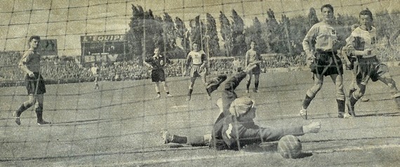 Ainsi, la Coupe de France glanée en 1957, et le titre de Champion de D2 remporté en 1953, ne sont en réalité pas des titres qu’il conviendrait d’attribuer au Toulouse FC actuel.