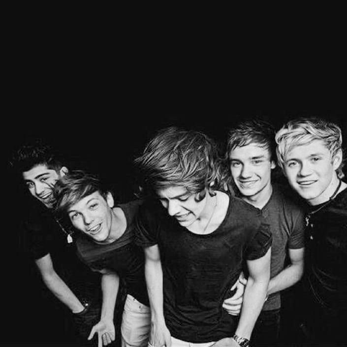 francystyless's tweet photo. Mi posso limitare solo a dire GRAZIE!
Sono la mia vita, sono tutto, sono la mia infanzia, il mio presente e il mio futuro. #LPFinalAct #LPShowAct4 #LPTheFinalAct #LPFinalAct4 #OneDirection https://t.co/EoKMxJZCmW