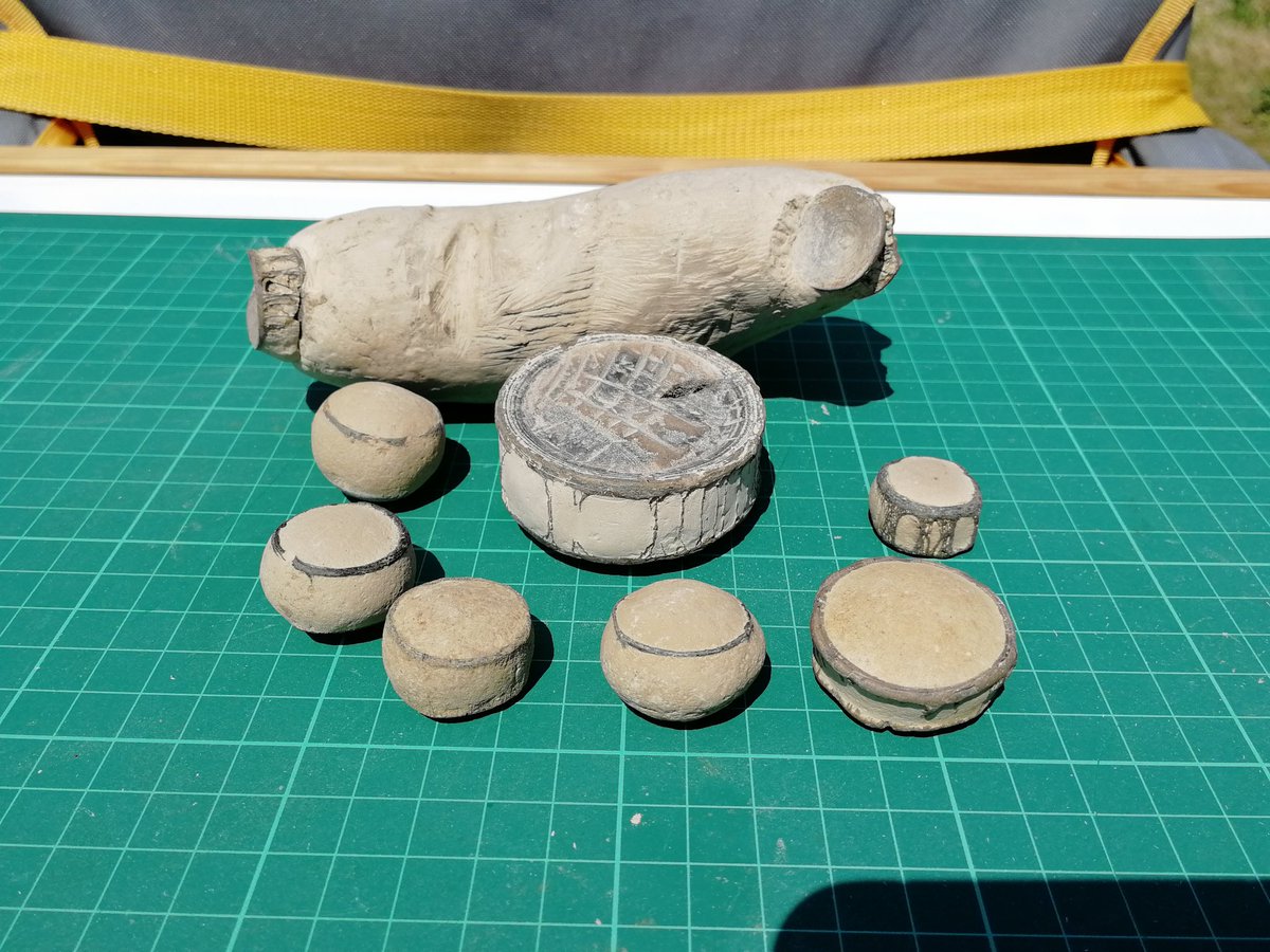 swalebirdboy's tweet photo. @CofCNatHistory We also find vertebra from Otodus obliquus on the Isle of Sheppey (UK) small ones turn up quite regularly but the big ones are few and far between here. https://t.co/OZi6uM4UZK