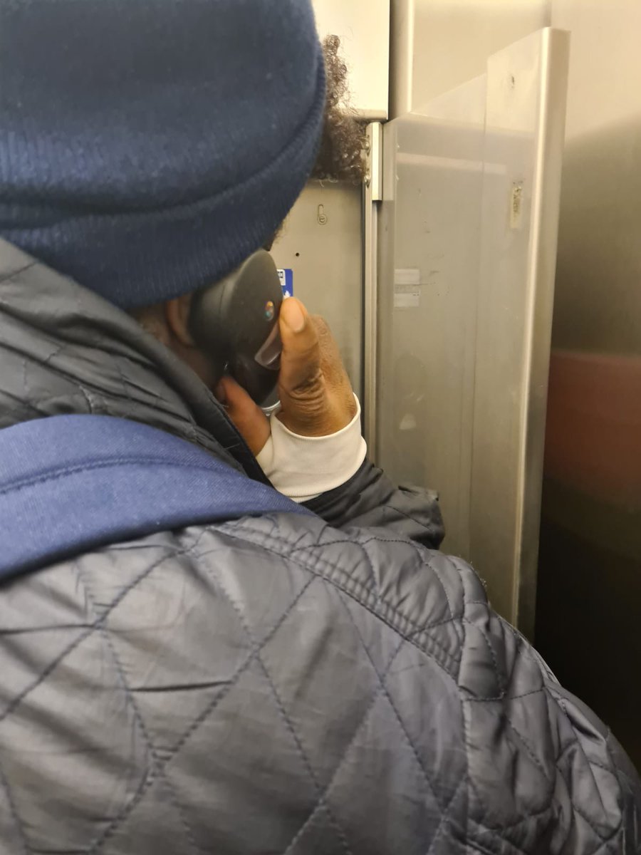 Financial_Leigh's tweet photo. 53 minutes in and I am still stuck in the lift. Save me Kone! https://t.co/qRZicmEdfX