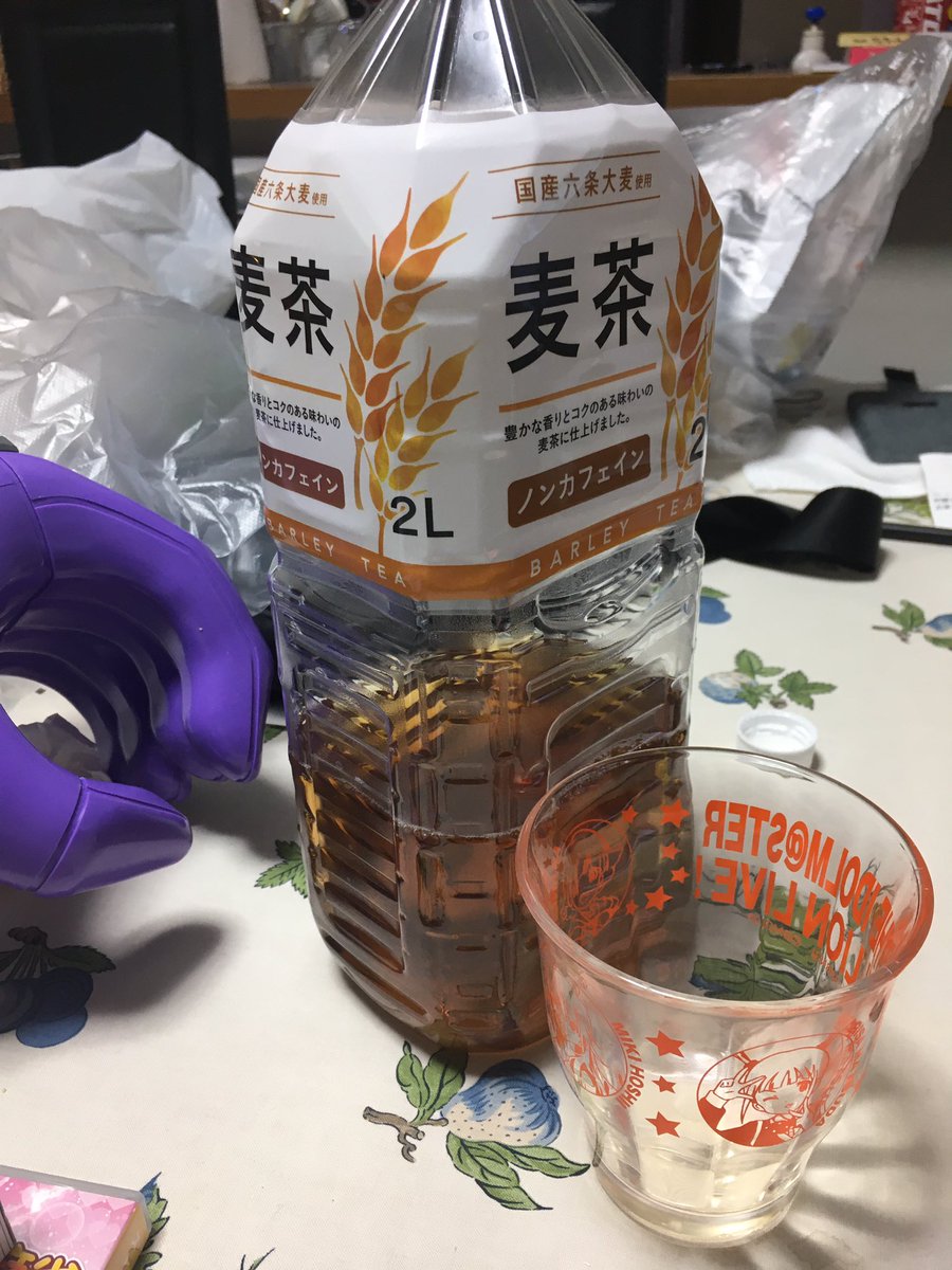 今日は第一パートはハードな曲は少なかったから、飲み物の消費も #シンデレラHNYday2 