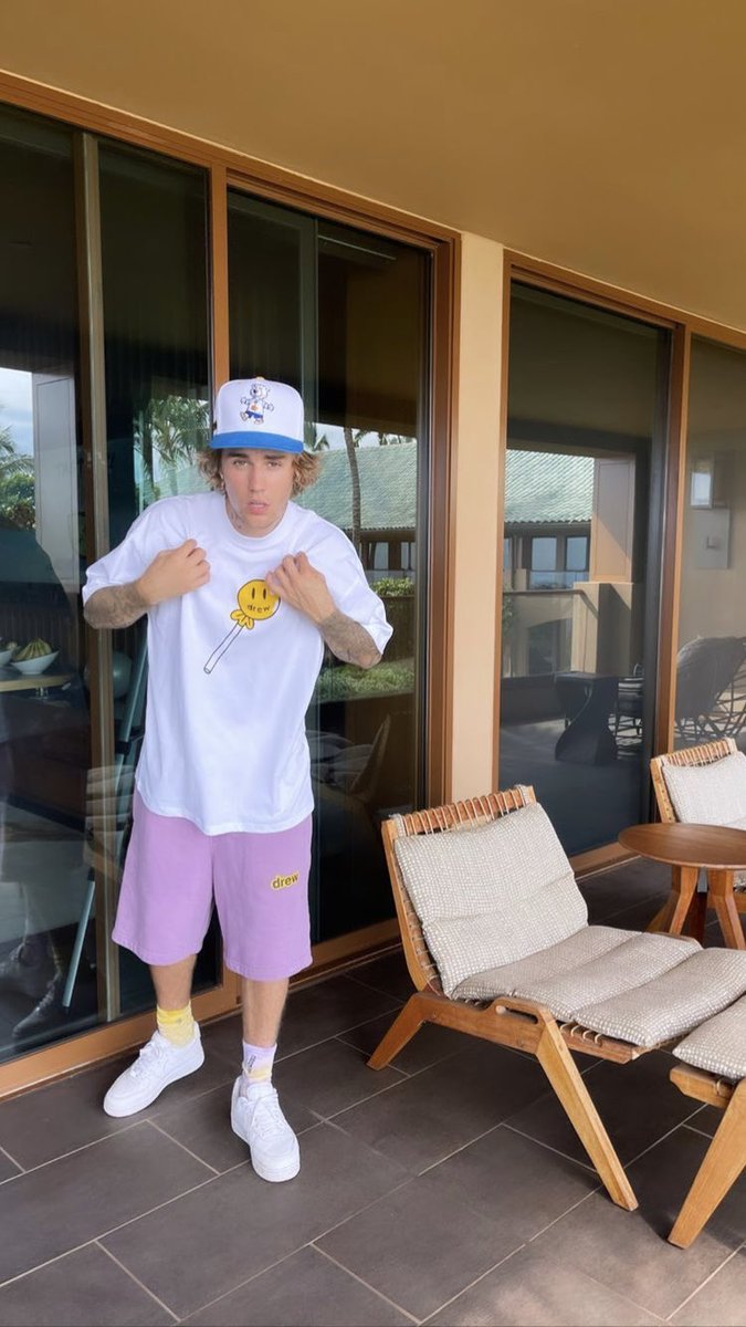 bieberishhhhh's tweet photo. look at him https://t.co/RASaDVGoKb
