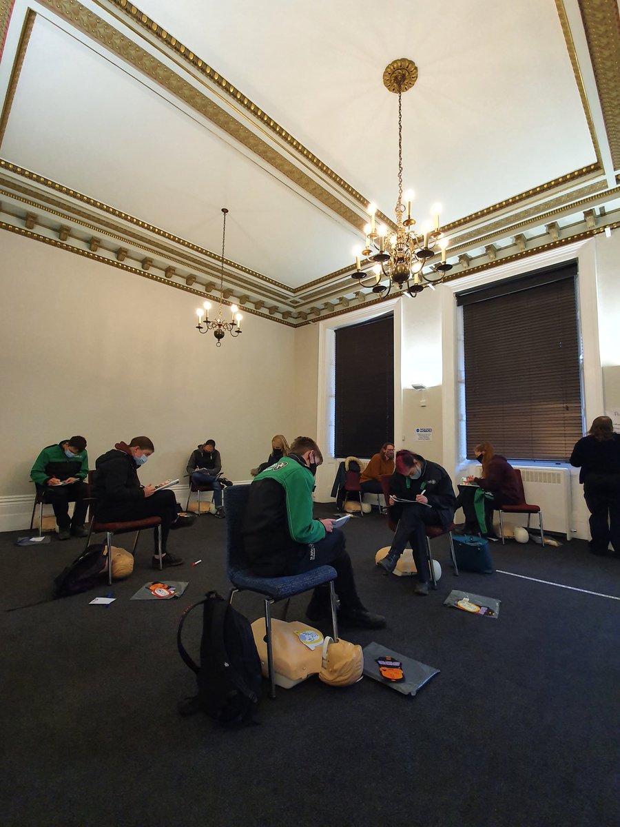 selinataylorsja's tweet photo. Grand surroundings @ #engineershouse in #Bristol for day 2 of training @stjohnambulance volunteers new and old in support of the #CovidVaccine programme.
@SJAVolTraining @centralswsja #MySJADay @Make_Venues https://t.co/VL4V80rQGF