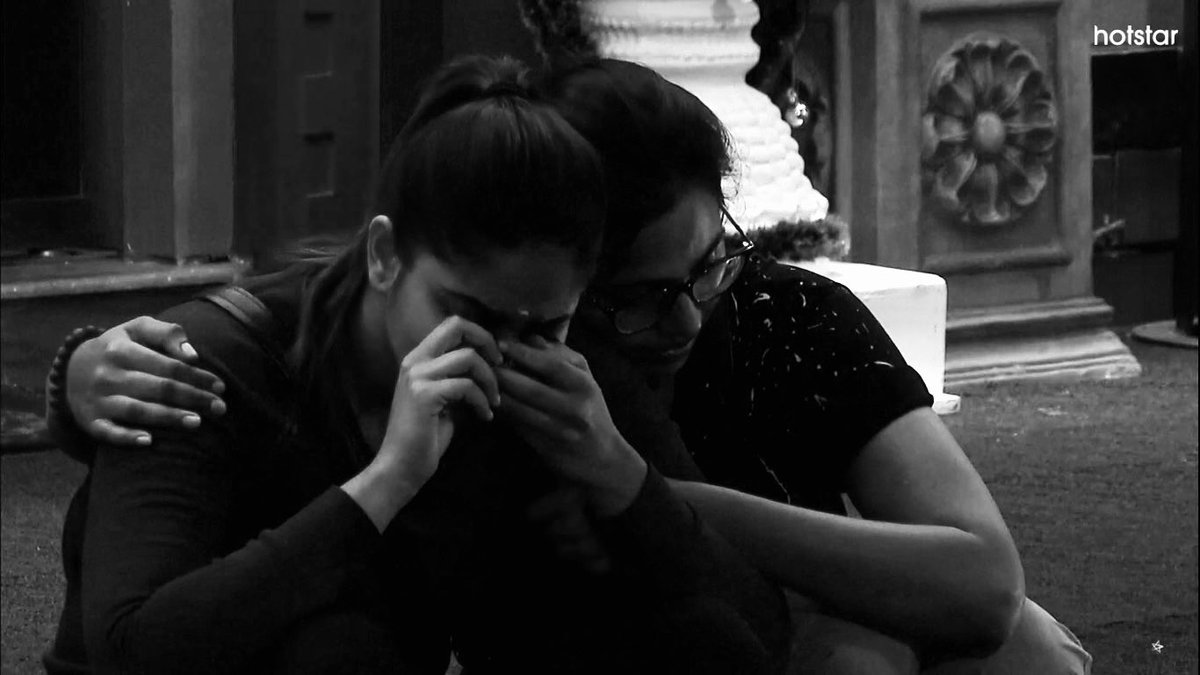 She sets & defines the mood wer she is. Ramya is not emotional or a drama queen, mingles easily. She will listen to ur inner feelings & also guide with the rite advice.1can be sure she will be behind u supporting alwys. Right or wrong she will tell u with a smile.2/n