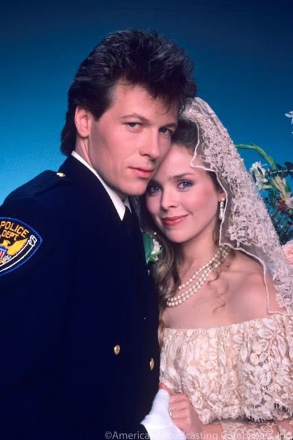 GHFandom's tweet photo. #GH BATTLE of POPULAR SHIPS

RETWEET for Frisco &amp; Felicia  #FnF
LIKE for Duke &amp; Anna #DnA https://t.co/vY9DhXx9gM