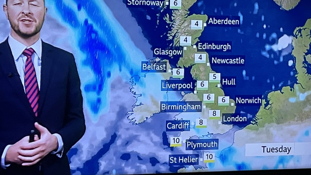 cymru_simon's tweet photo. Lets stick the word “Birmingham” right across Wales - like you’d expect from the BBC . https://t.co/VVbLlGByXF