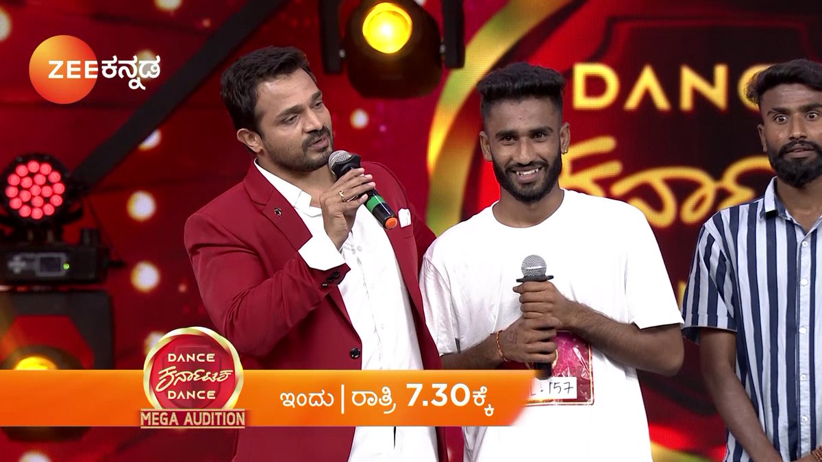 ZeeKannada's tweet photo. #Sanidhya #Udupi #Vishal #Gulbarga 
ಉಡುಪಿಯ ಸಾನಿಧ್ಯಳ Cute Performance, ಗುಲ್ಬರ್ಗದ ಹುಡುಗ ವಿಶಾಲ್ ನ Emotional Performance ಗೆ ಪ್ರತಿಯೊಬ್ರು ಫಿದಾ ಆಗ್ಲೇಬೇಕು.
ಡ್ಯಾನ್ಸ್ ಕರ್ನಾಟಕ ಡ್ಯಾನ್ಸ್!
ಇಂದು ರಾತ್ರಿ 7:30 ಕ್ಕೆ.
#DanceKarnatakaDance #MegaAudition #ZeeKannada #BayasidaBaagilutegeyona https://t.co/98rNQclE5t