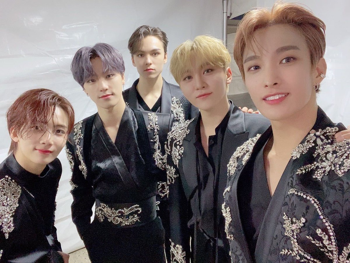 This thread is about 3J + kwon but lemme admire Dino’s Visual. He looks so good in that hair