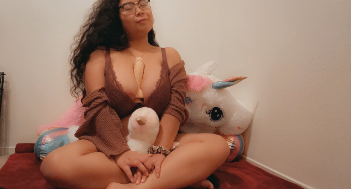 nyomie_lee's tweet photo. I love your cock in between my titty… ❤️❤️❤️ #bigtit #asianslut #girls #freakygirl #freakygirl #onlyfans https://t.co/Jp1aJmJOO8