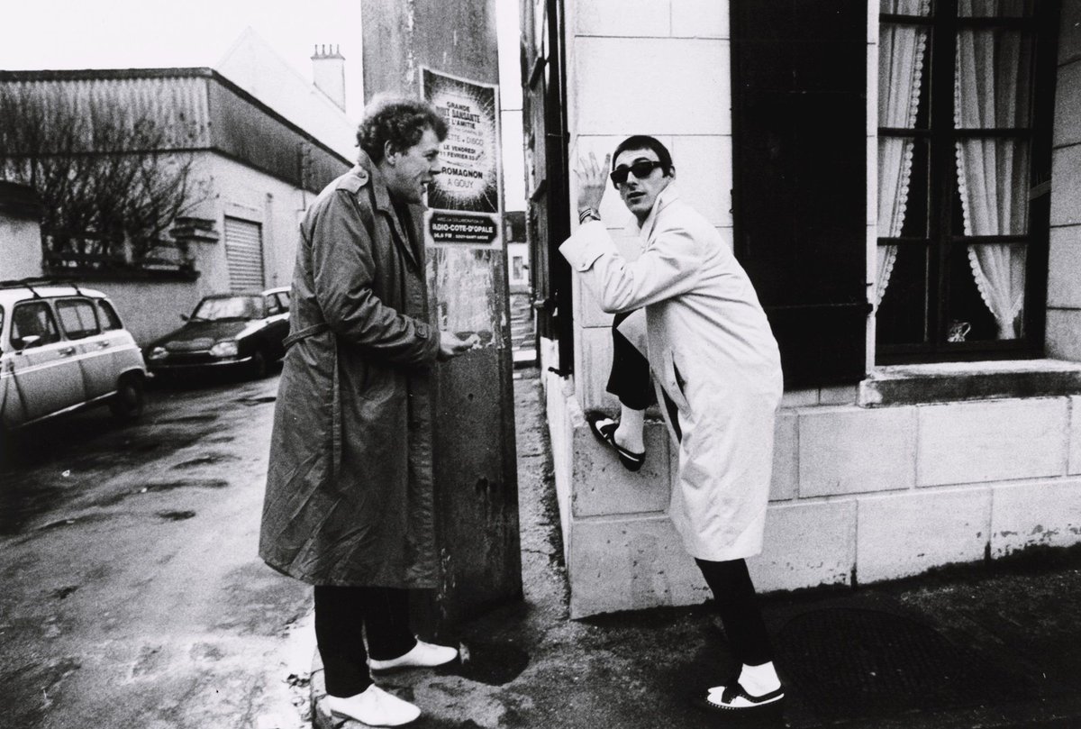 VincentDrouart's tweet photo. Bonjour @ThellierJustine, le photographe #PeterAnderson a photographié le groupe #TheStyleCouncil à #boulognesurmer en 1983. Nous cherchons à retrouver la rue. Sauriez-vous nous aider ? #merci https://t.co/MsfkTrMfqJ