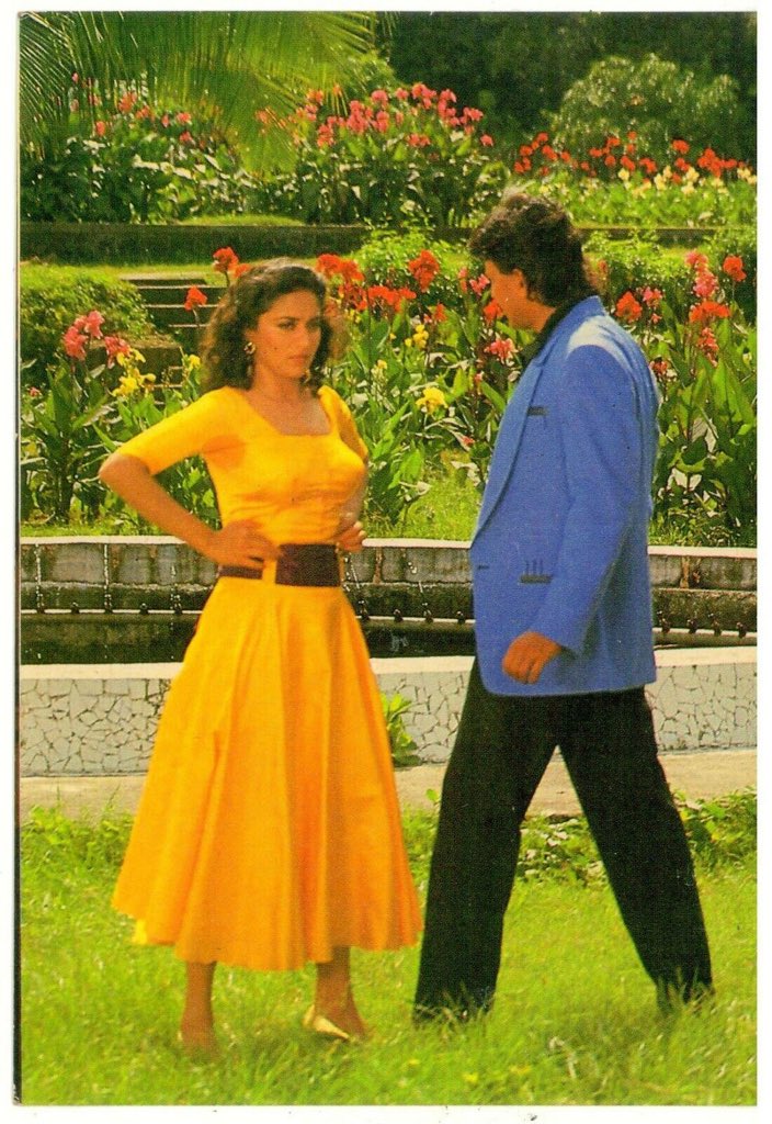 BollyMemories's tweet photo. #30YearsOfPyarKaDevta 11Jan1991
#MithunChakraborty #MadhuriDixit #KaderKhan #NirupaRai #RoopaGanguly #ShaktiKapoor #Asrani #ArunaIrani
#AnandBakshi
#LaxmikantPyarelal
#KBapaiah https://t.co/jHM1z9Mqca