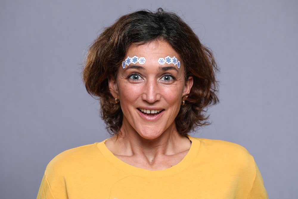 🎶 Let it snow! Let it snow! Let it snow 🎶 You can still shop with us!

We would like to send more FunBrows stickers to wards &amp; hospitals so please DM if you know anyone

To order your FunBrows go to FunBrows.com

Stay safe ❤️

#nhsheroes #nhs #hospital #covid_19