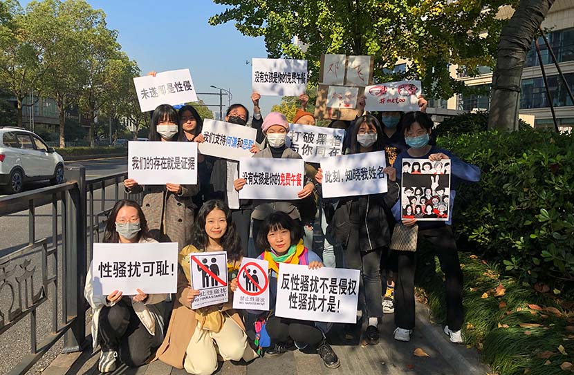 THREAD on a recent verdict in a high-profile  #MeToo   case turned defamation lawsuit that, while well-covered by a few Western media outlets, is not being reported in China.