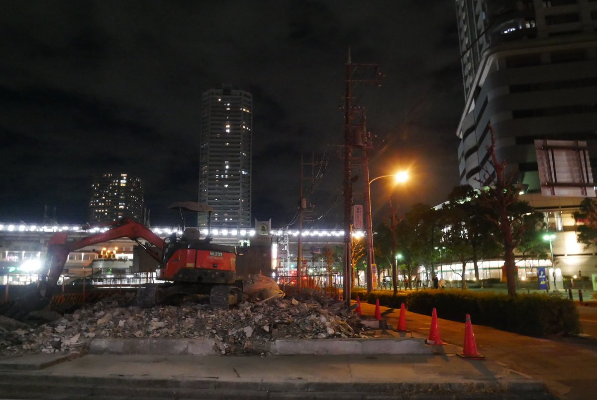 浦和たまこちゃん公式 浦和裏日記 さいたま市の地域ブログの中の人 武蔵浦和駅西口 ケーズデンキ跡地 仮称 武蔵浦和駅前計画 T Co Efifm2g4qq ついに 閉店した中華富士やピザバーコムギ ラウンジ ジュエルのあった建物一角が取り壊されました