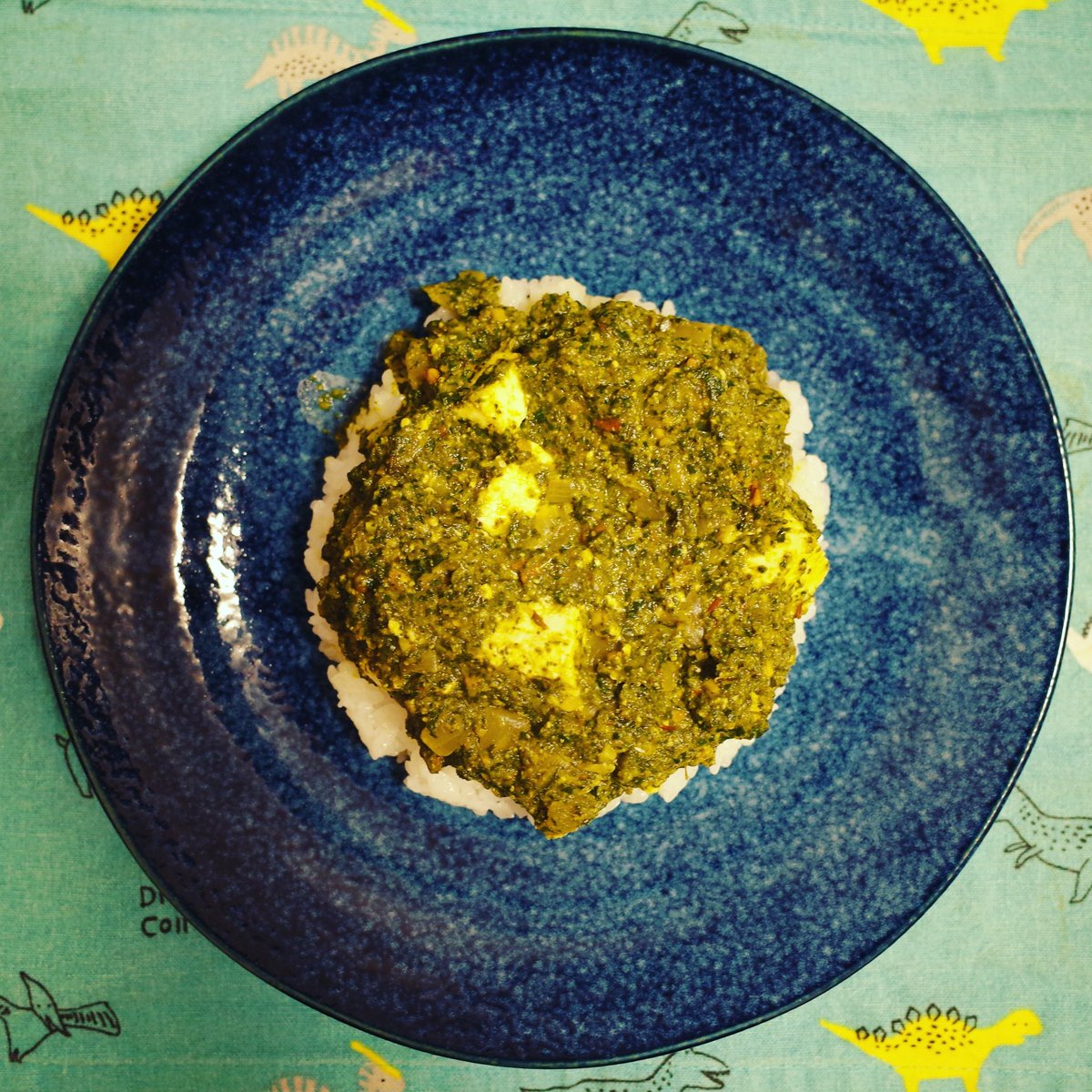 hidemaro13's tweet photo. きょうのパラクパニール。お皿の色まちがえたな…。（ひ）
#curry #palakpaneer #indianfood #カレー #ほうれん草カレー #パニール #七草粥 #家メシ #家カレー https://t.co/0a6DTHs3GR