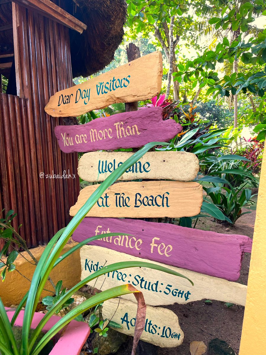 Ankobrah Beach Resort is a beach resort in Axim, about 2 hours away from the Takoradi airport.(Sidenote: They arrange pick ups from the Takoradi Airport for ¢300 one way, ¢600 in and out, and Accra for ¢1300 one way, ¢2600 both).