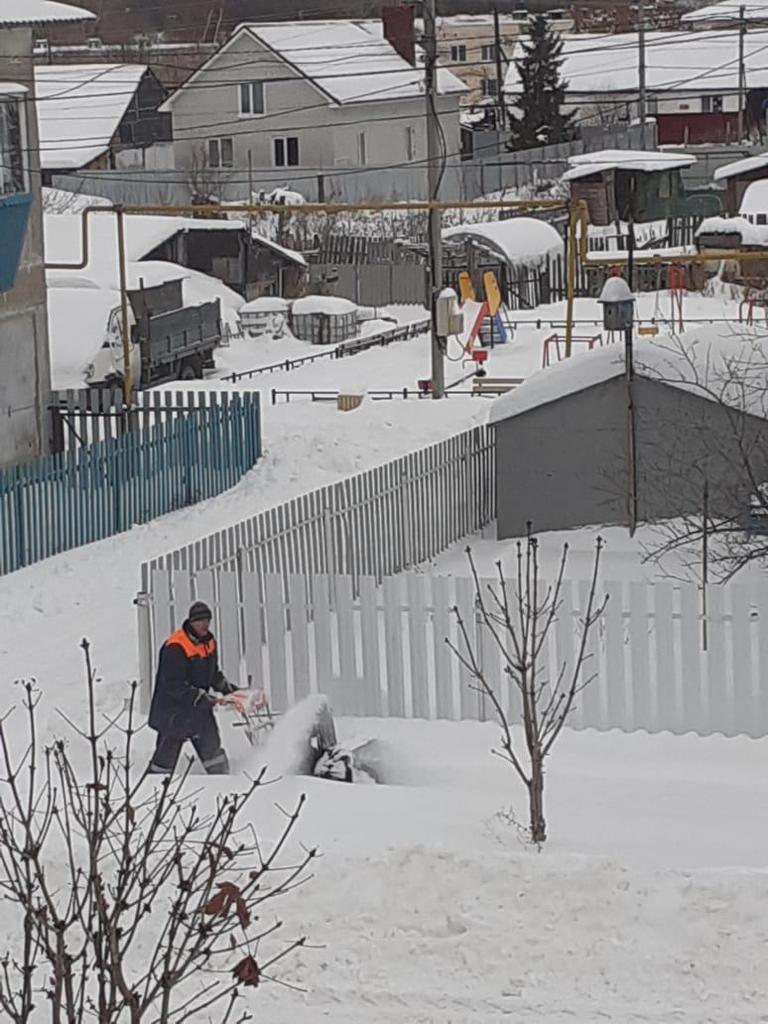 reinline67's tweet photo. Расчистка дорог в населенных пунктах с.п. Воскресенка https://t.co/fq0PdtHv2a