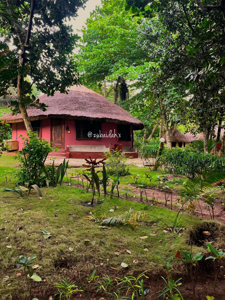 The land is big, but there are only 20 chalets on-site.I think that’s to make sure the peaceful/serene vibe is maintained - probably wouldn’t be if it was overcrowded. Room prices are categorised under Off Season (Normal days) and Peak Season (Public/National/Global Holidays).