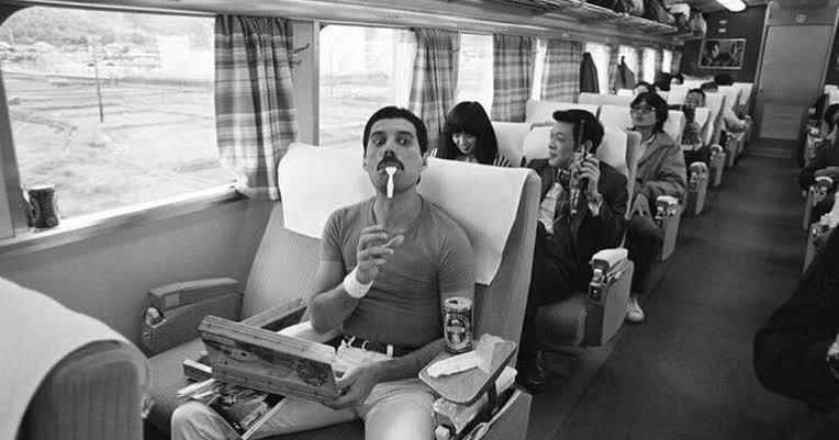 ハリウッドスター来日時の味わい深い写真選手権 Twitter Search Twitter