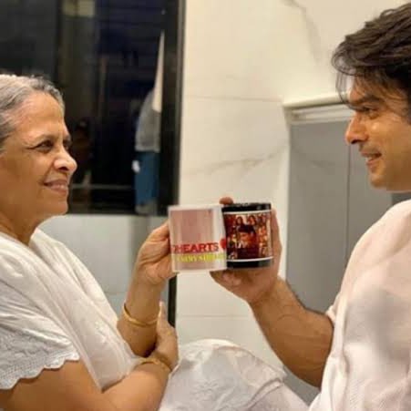 Ain't nobody got a mom like mine. Her love's 'til the end, she's my best friend. #SidharthShukla