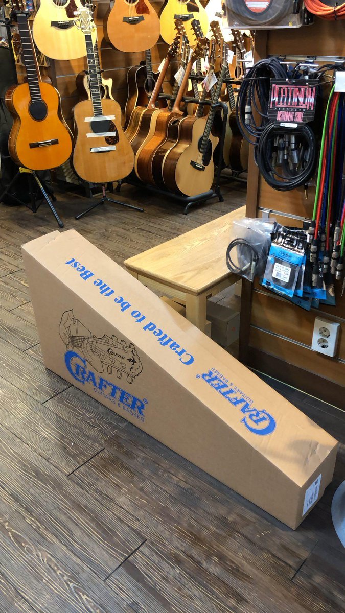denisestory07's tweet photo. The guitar n stuffs will sent tomorrow... We have to change it to one day service expedition since there is heavy winter is happen in Seoul right now... 
And it is cobfirmed that Vine is closed this weekend so we can't sent it today or yesterday
#denisebirthday #SECRET_NUMBER https://t.co/0MmzTHPHoX