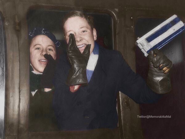 Dad’s first game OTD 10/1/53 #WHUFC v  #WBA (1-4)FA Cup 3rd Round Att.35,150The first picture shows my late Dad (John Winkles, on the left) a month short of his 15th birthday, aboard a train with his mate at Birmingham Snow Hill Station on their way to see the game  #MyFirstGame