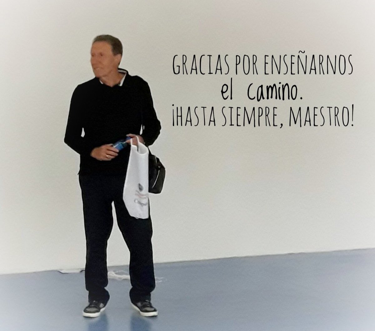 Hoy el mundo de la Educación Física está de luto por la pérdida de un GRAN MAESTRO de la profesión. Ha sido una suerte tenerle de maestro, compartir seminarios y jornadas. Gracias por enseñarnos tanto Marcelino Vaca Escribano.